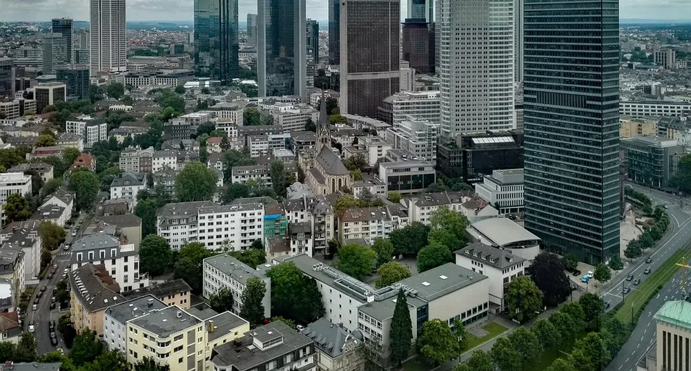 Как Франкфурт се възползва от брекзит, като привлича банките