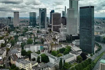 Как Франкфурт се възползва от брекзит, като привлича банките