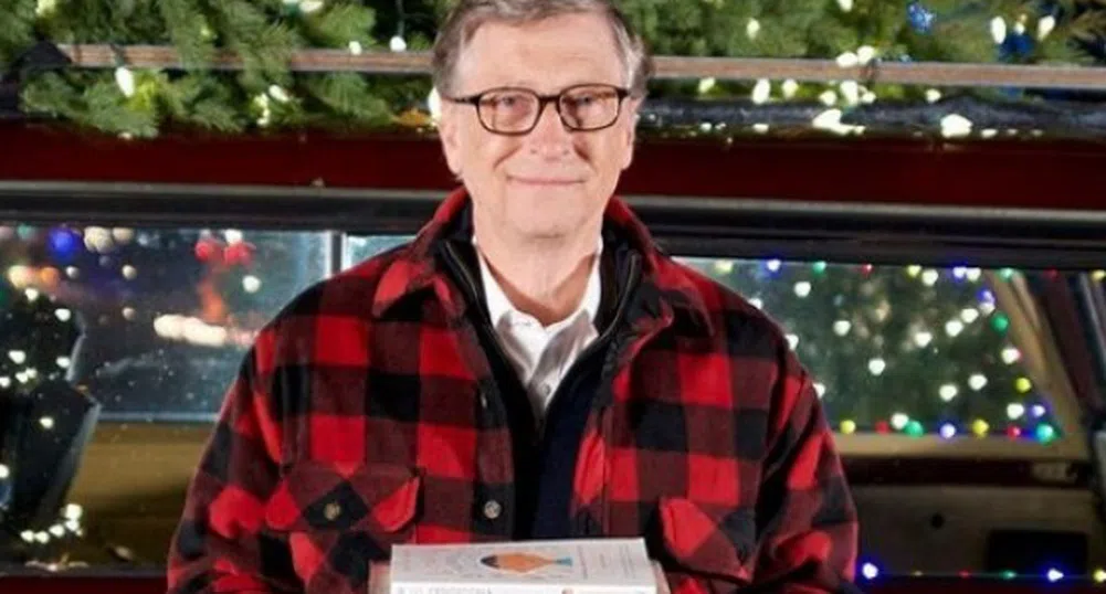 Бил Гейтс е бил разследван от Microsoft за сексуална връзка със служителка
