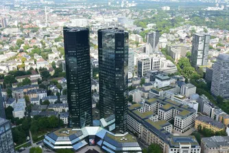 Ще се слеят ли двете най-големи германски банки?