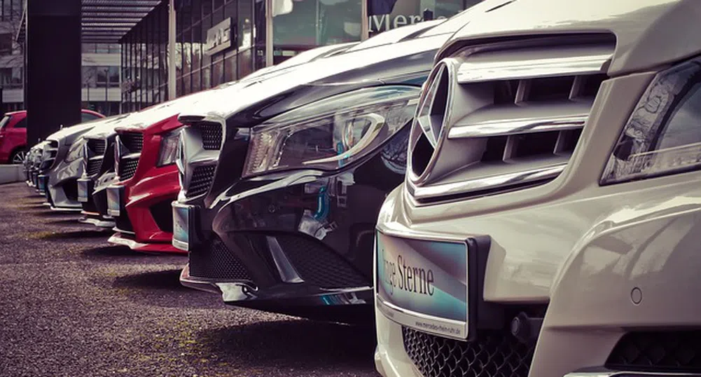 Южна Корея глобява три германски автомобилни компании с милиони