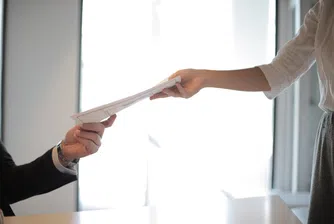 Безработицата в САЩ скача до рекордните 14.7% през април