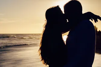 7 неща, които се случват с тялото ви, когато се целувате