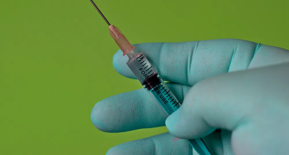 Предпазват ли ваксините от Делта варианта на COVID-19?