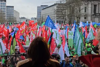 Хиляди излязоха на протест в Брюксел с искане за по-добри заплати и услуги