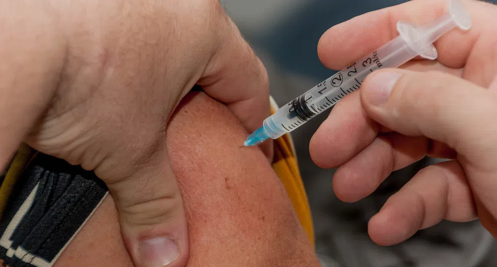 Изнесен пункт за ваксинация работи край НДК