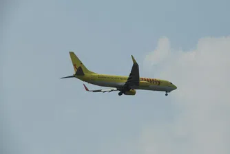 Без “дами и господа“ на борда на самолетите на германския туроператор TUI