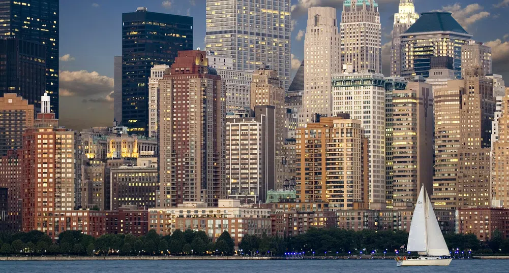Защо никой не купува луксозните апартаменти в Манхатън?