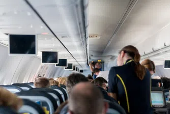 Странни правила, които стюардесите трябва да спазват