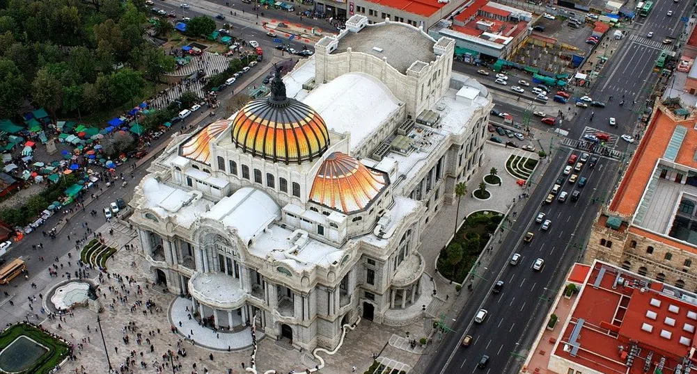 Кула от над 100 човешки черепа откриха под Мексико Сити (видео)