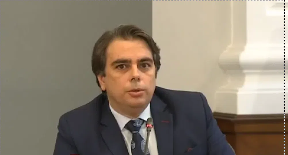 Асен Василев: Заварихме тотална липса на контрол върху държавния ресурс