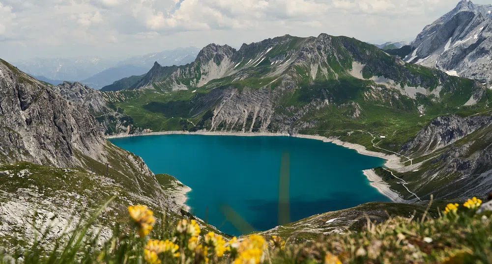 Топящите се алпийски ледници са създали 1000 нови езера