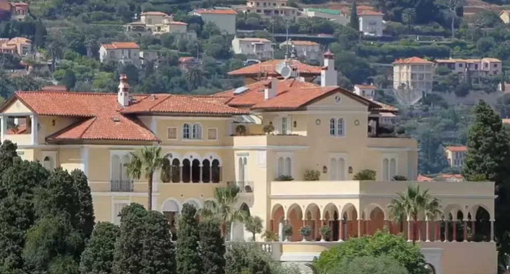 Най-богатият украинец купил имение за 200 млн. евро във Франция