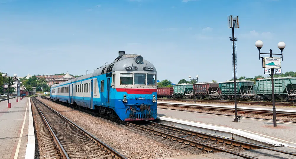 В украинските държавни железници копаели биткойни с краден ток