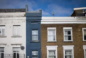 Най-тясната къща в Лондон се продава за над 1 млн. евро