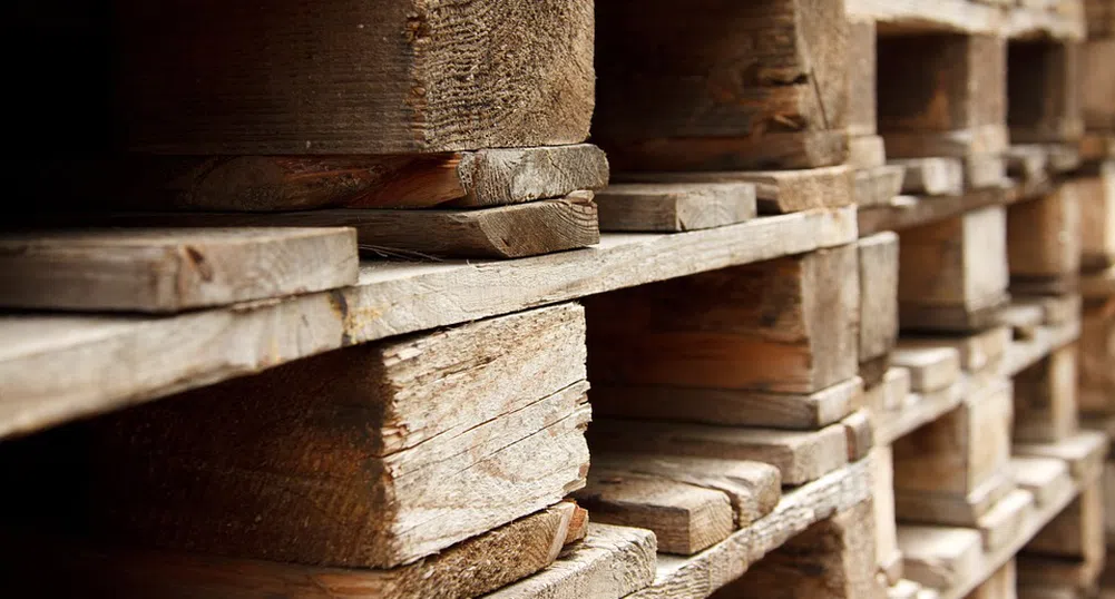 Недостигът на дървени палети блокира търговията между Великобритания и ЕС?