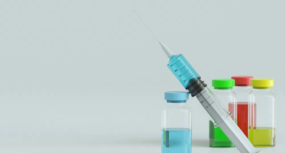 Каква част от възрастните европейци се ваксинират срещу грип?