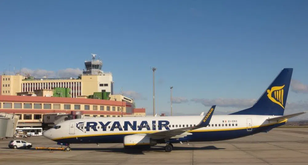 Ryanair спира почти всички полети