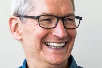 Каква е заплатата на изпълнителния директор на Apple Тим Кук?