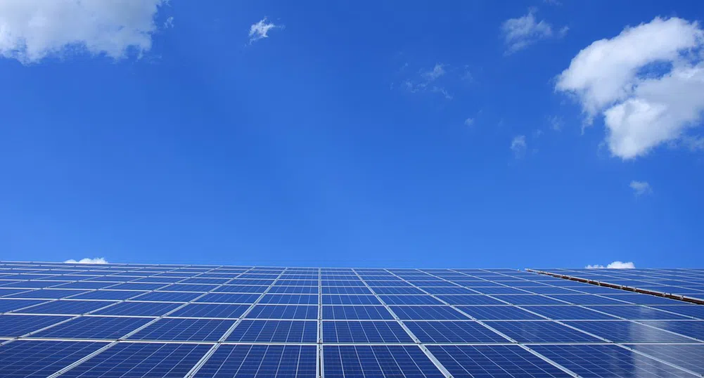 Softbank ще строи най-големия соларен парк в света в С. Арабия