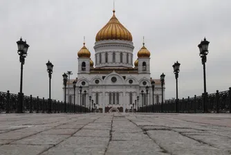 Руският патриарх Кирил призова вярващите да се молят от вкъщи