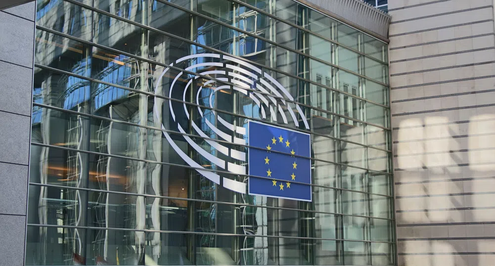 Европейският парламент настоява ЕС да замрази финансирането за Унгария