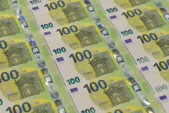 ЕЦБ обновява банкнотите от 100 и 200 евро