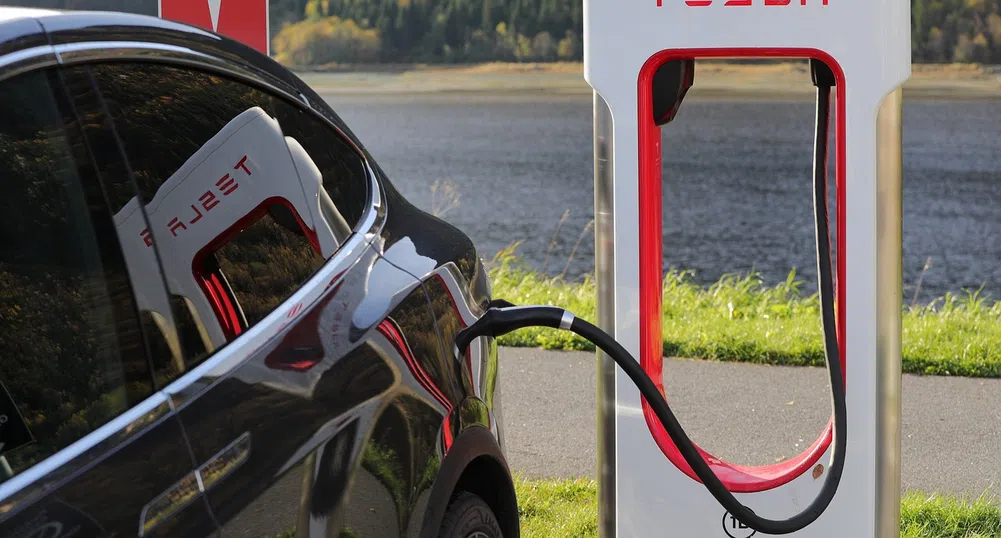 Рекордни продажби на електромобили в Норвегия. Най-търсена е Tesla