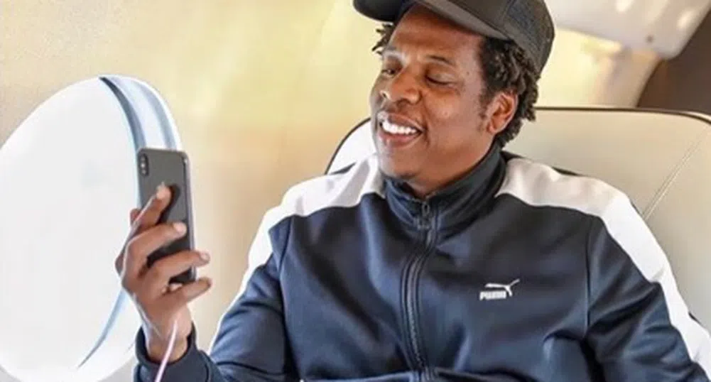 Рапърът Jay-Z влиза в бизнеса с марихуана