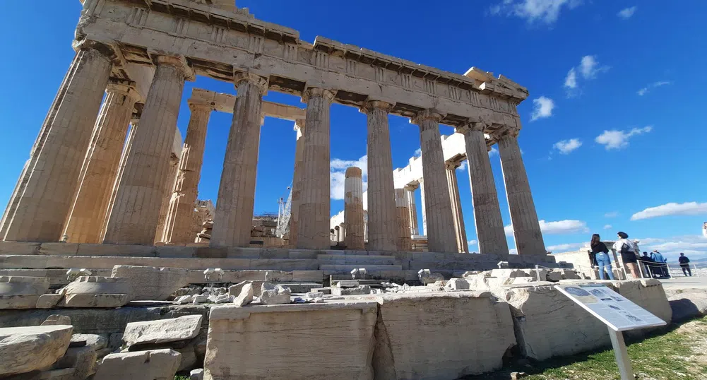 Гърция упорито търси „справедливо” решение за мраморите от Акропола