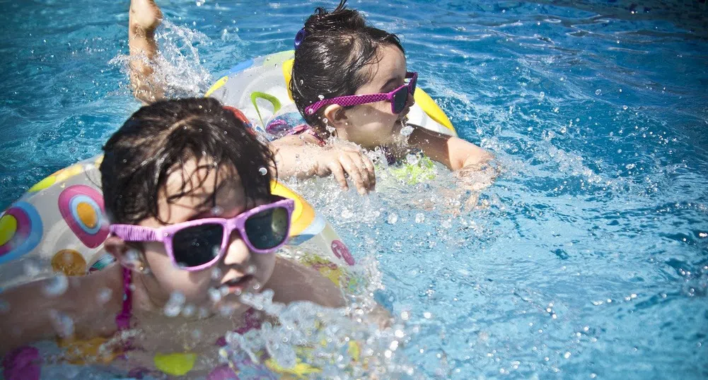 10 съвета за безопасност на децата във вода