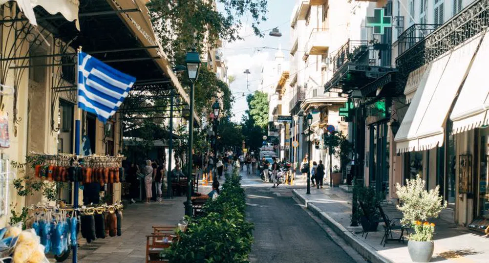 Половината от заплатите на гърците в големите градове отива за жилищен наем
