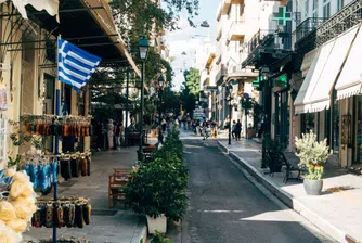 Половината от заплатите на гърците в големите градове отива за жилищен наем