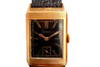 Часовник на Адолф Хитлер бе продаден на търг за 1.1 млн. долара