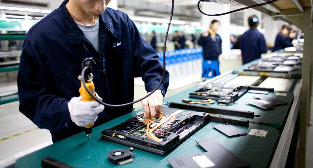 Китай влива 143 млрд. долара в производството на чипове