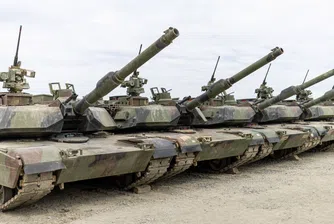 Украйна получи своите танкове. Сега очаква и изтребители