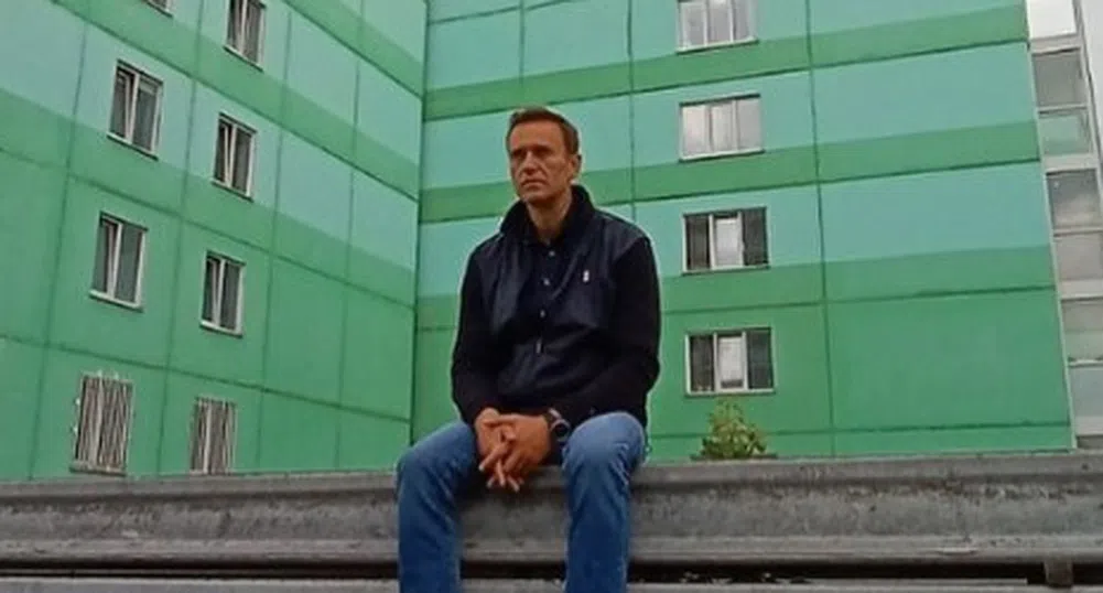 Руският опозиционен лидер Навални е в безсъзнание, подозират отравяне