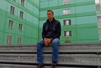 Руският опозиционен лидер Навални е в безсъзнание, подозират отравяне