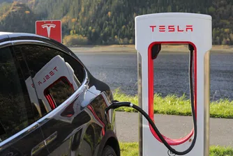 Искате да поръчате обсидианово черна Tesla? Вече няма...