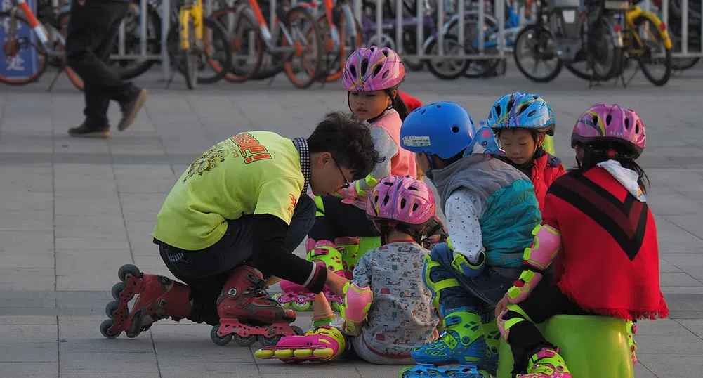 Китай разреши на семействата да имат по три деца