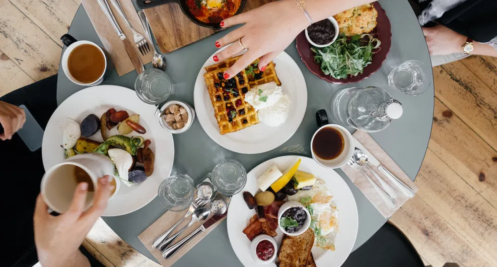 Изненадващо лесен трик за контрол на преяждането