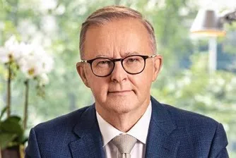 Австралийският премиер защити критикуваната сделка за подводниците