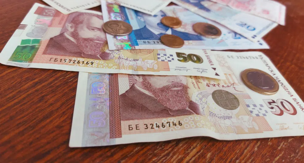 Колко са банкнотите и монетите в обращение в България?