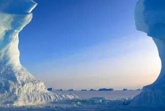Откриха над 90 вулкана под леда на Антарктида