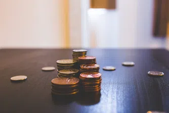 Потребителите дърпат кредитирането напред