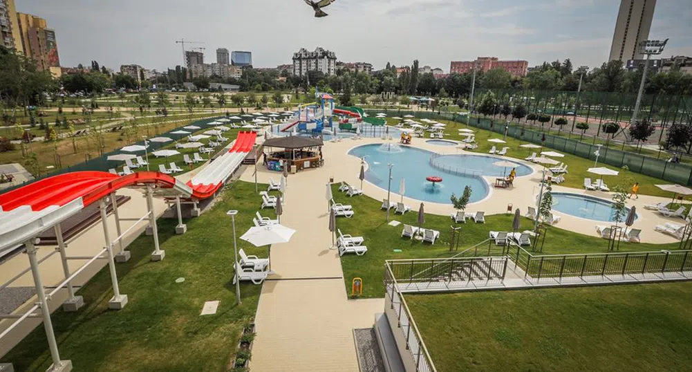 Първият аквапарк в София отваря в понеделник
