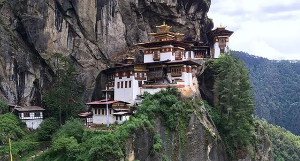 В Бутан не устояха на изкушенията
