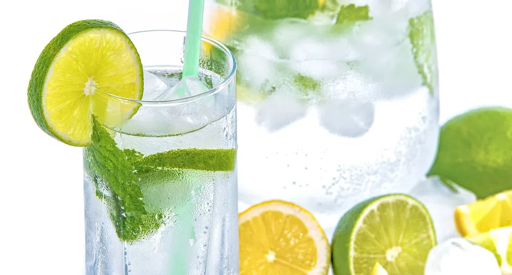 Какво ще се случи, ако пиете вода с лимон всеки ден за седмица?