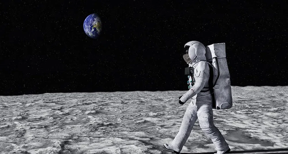 Lockheed изгражда сателитна комуникационна мрежа от Земята до Луната