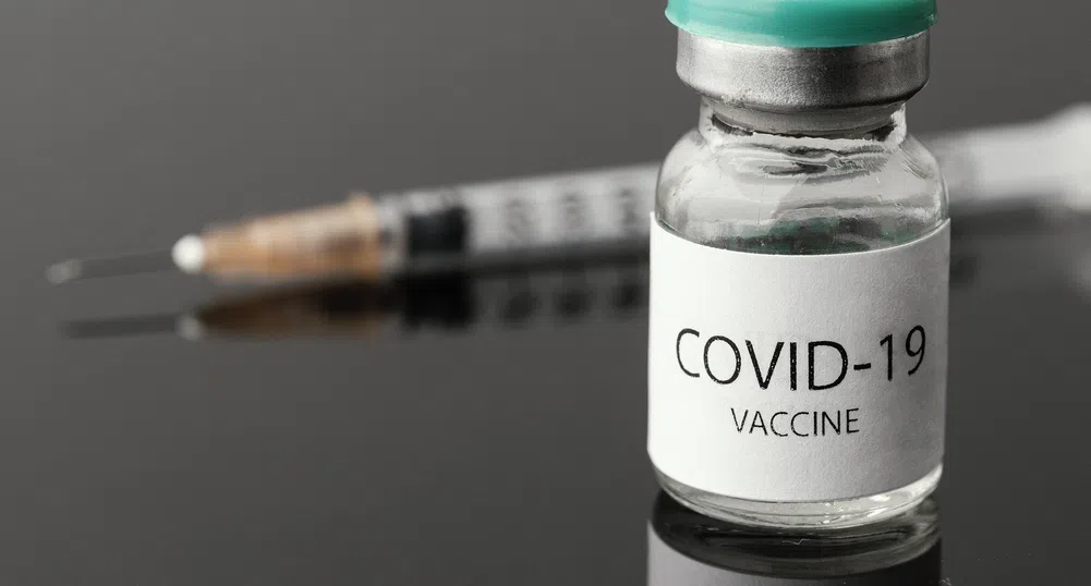 Страната с най-голям дял на ваксинираните срещу COVID-19 въвежда нови мерки